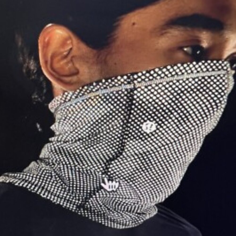 Lululemon Unisex Out Run Neck Warmer Reptile Snake Print Reflective  NEW WO TAG